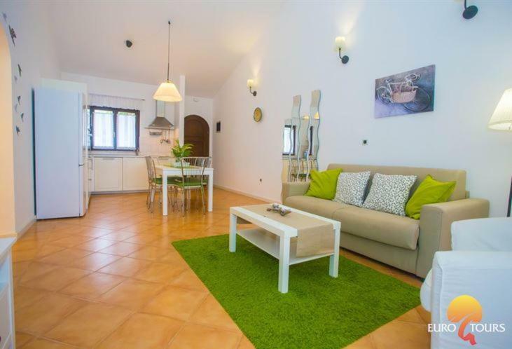 Holiday Home Marina Kastelir Bagian luar foto