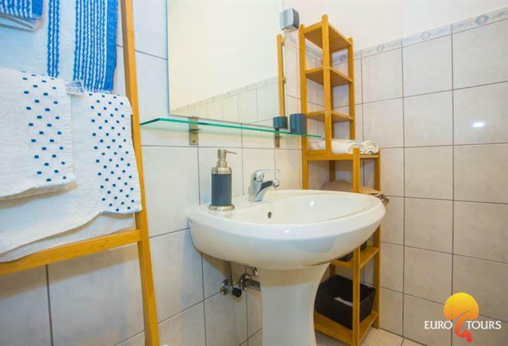 Holiday Home Marina Kastelir Bagian luar foto