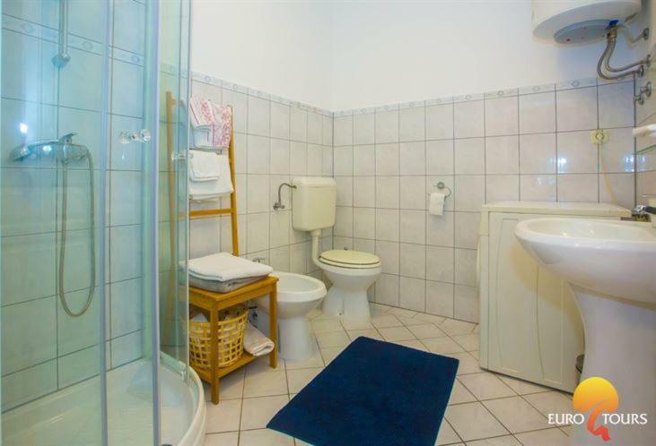 Holiday Home Marina Kastelir Bagian luar foto