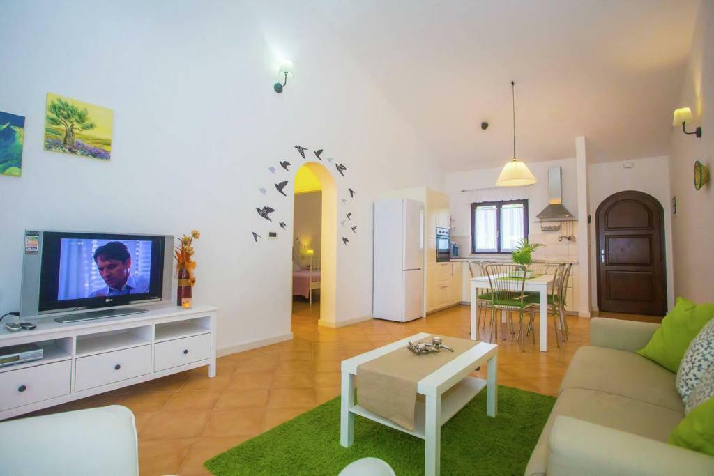 Holiday Home Marina Kastelir Bagian luar foto