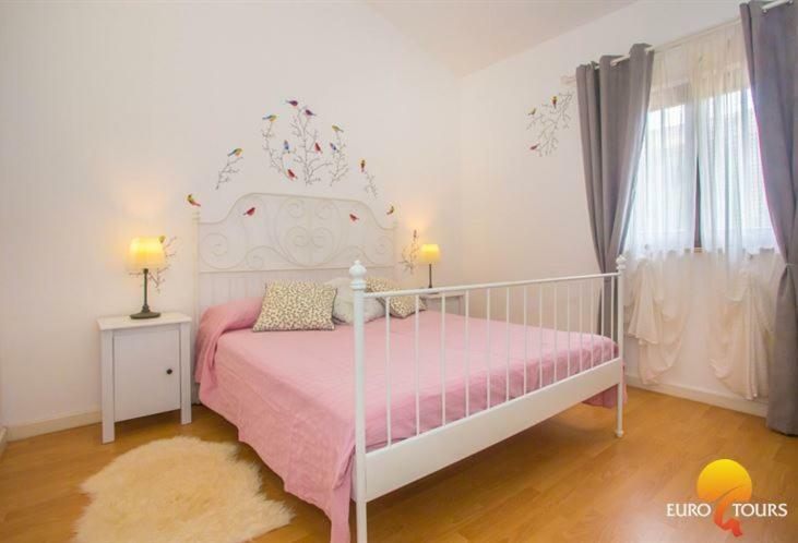 Holiday Home Marina Kastelir Bagian luar foto