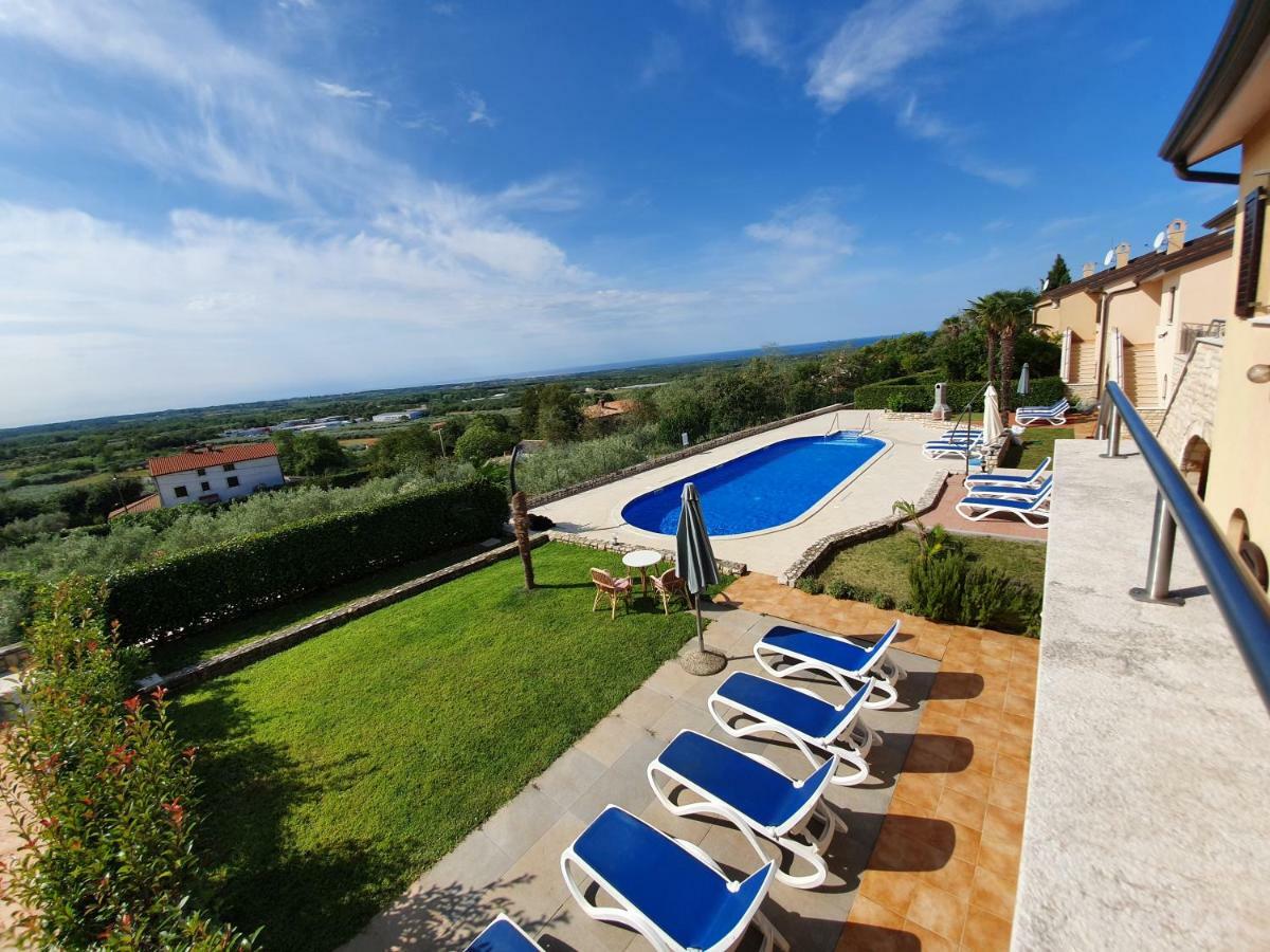 Holiday Home Marina Kastelir Bagian luar foto